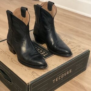 TECOVA COWBOY BOOTS - MIDNIGHT LIZARD BLACK- SHORT